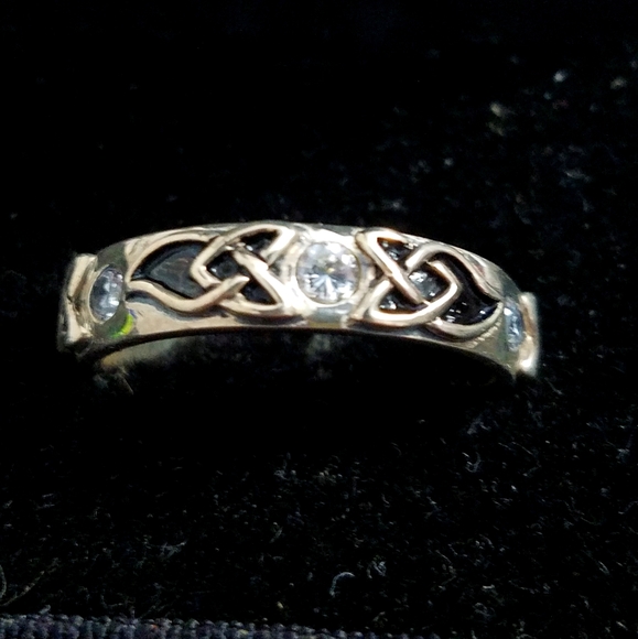 Jewelry - Irish Wedding Band in Sterling Silver